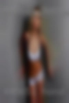 Hond tight female barefeet ore